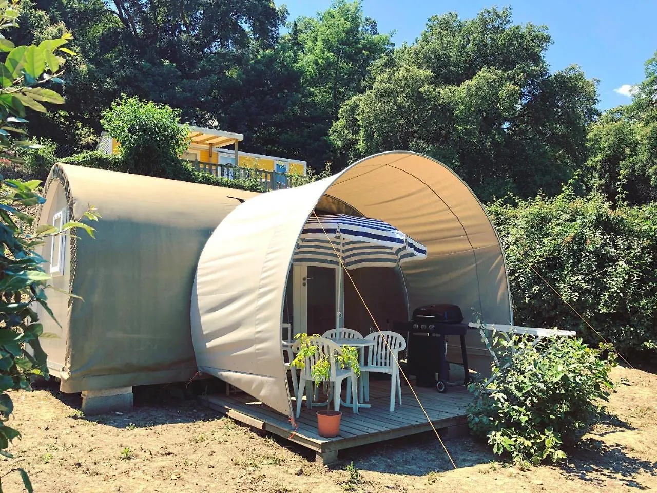 Hôtel Camping Plateau Des Chasses à Mandelieu